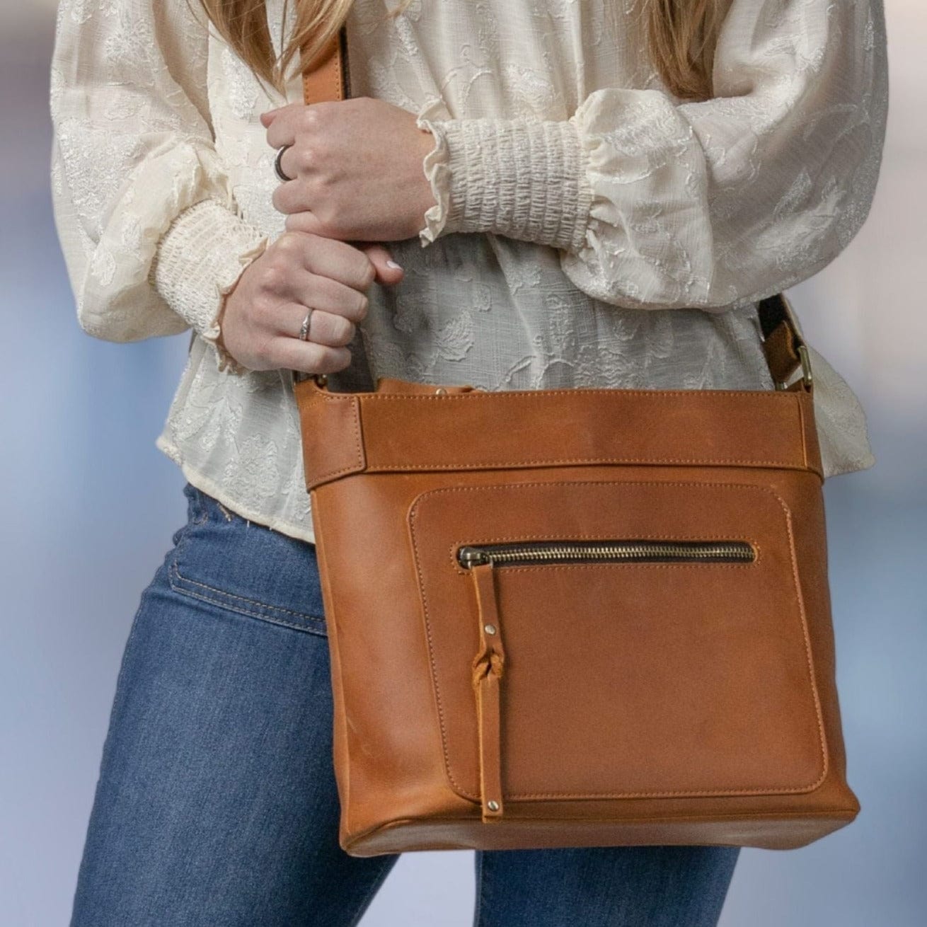 Concealed Carry Delaney Leather Crossbody - Locking Crossbody for Pistol - Designer Concealment Crossbody bag- Discreet Conceal and Carry Crossbody for Women - Designer Leather Crossbody CCW Bag - Locking Conceal and Carry Purse with Universal Holster for Handguns - Best Crossbody for Concealed Carry