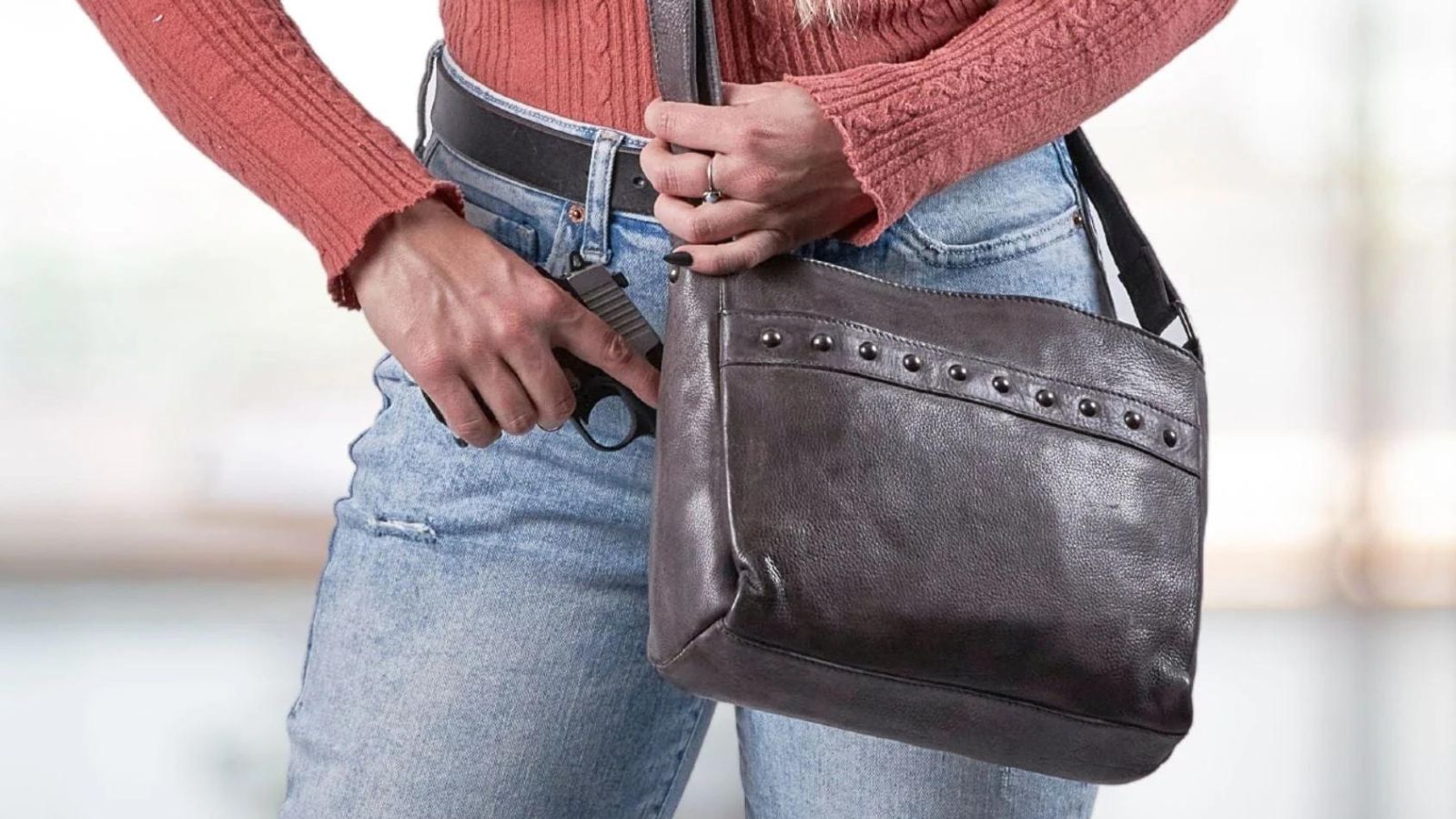 5 Must-Have Features in a Concealed Carry Purse
