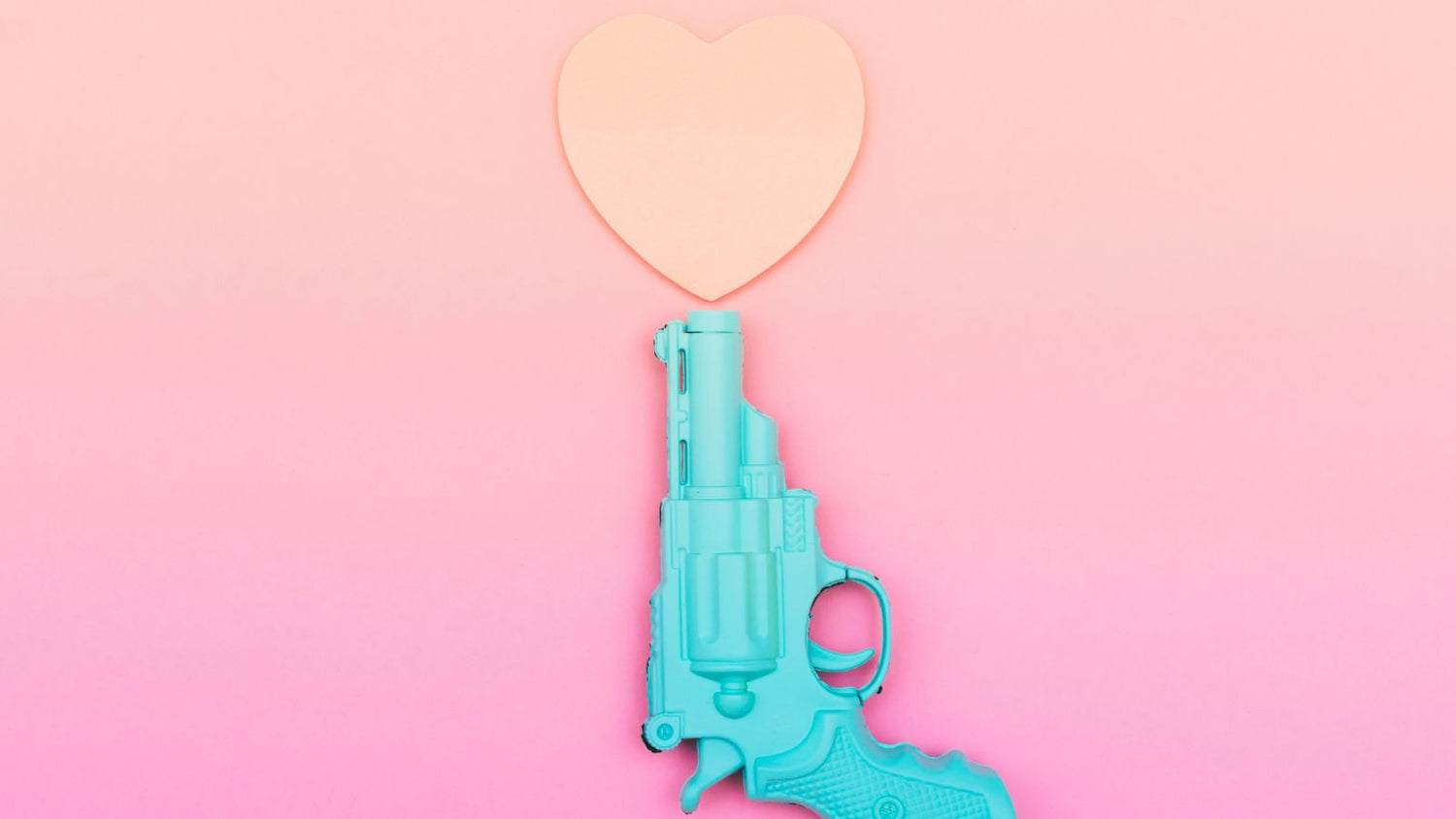 How to Choose the Best Concealed Carry Bag for Your Loved One This Valentine’s Day