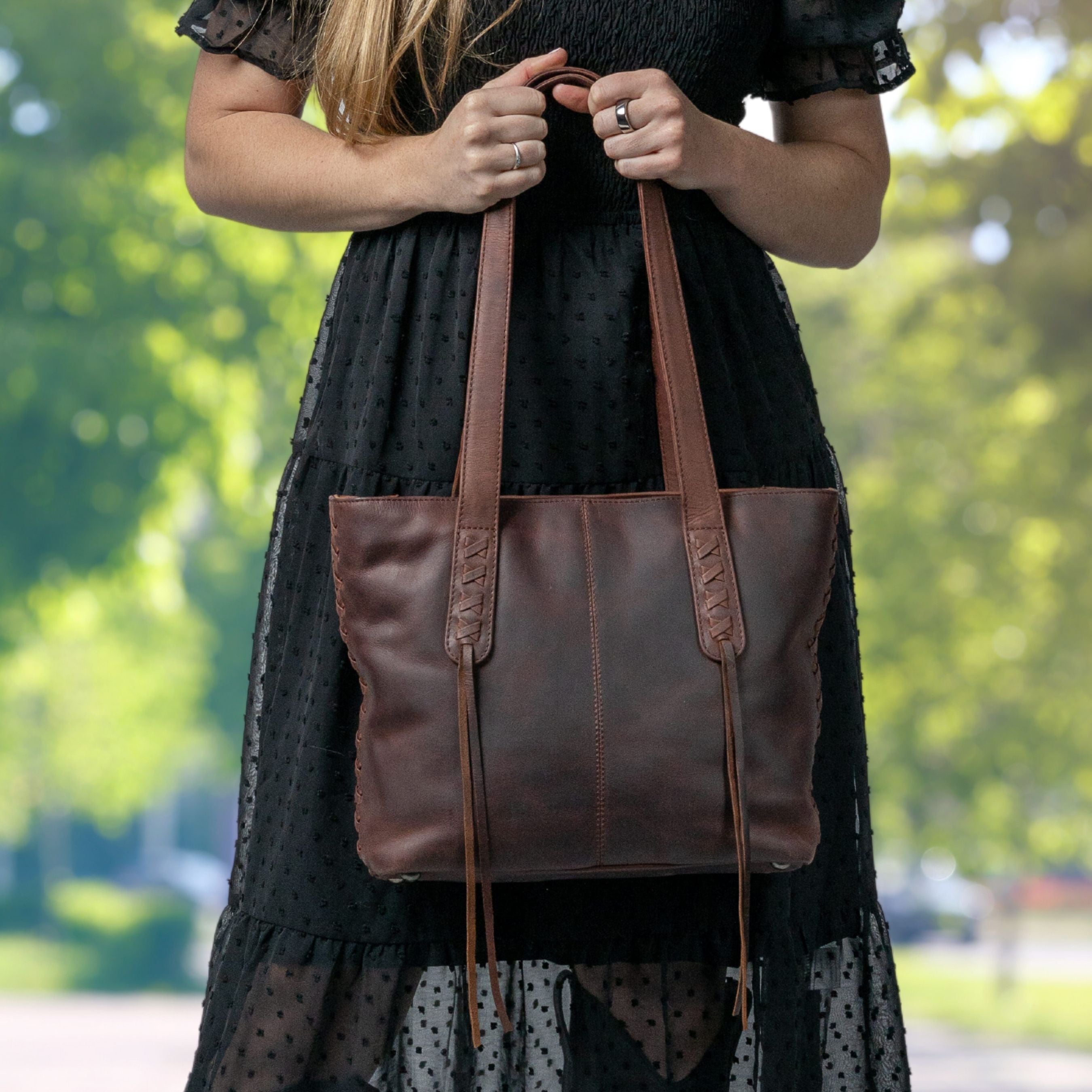 Concealed Carry Reagan Medium Leather Tote -  Lady Conceal -  Concealed Carry Purse -  Designer Luxury Leather Carry Handbag -  carry Handbag for gun carry -  Unique Tote gun Handbag -  designer backpack purse -  designer purse sale -  designer purse sales -  womens designer purse sale -  Peyton Leather Tote -  designer lady purse concealed carry gun Handbag -   concealed carry Handbag for woman-  Easy Conceal Carry and Draw Purse -